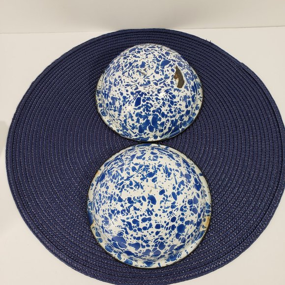 Two Vintage Small Blue And White Swirl Graniteware, Enamel Ware Bowls 1940's - Picture 3 of 5